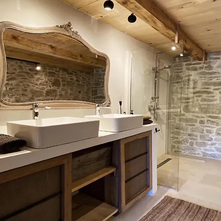 Olivi Holiday home *